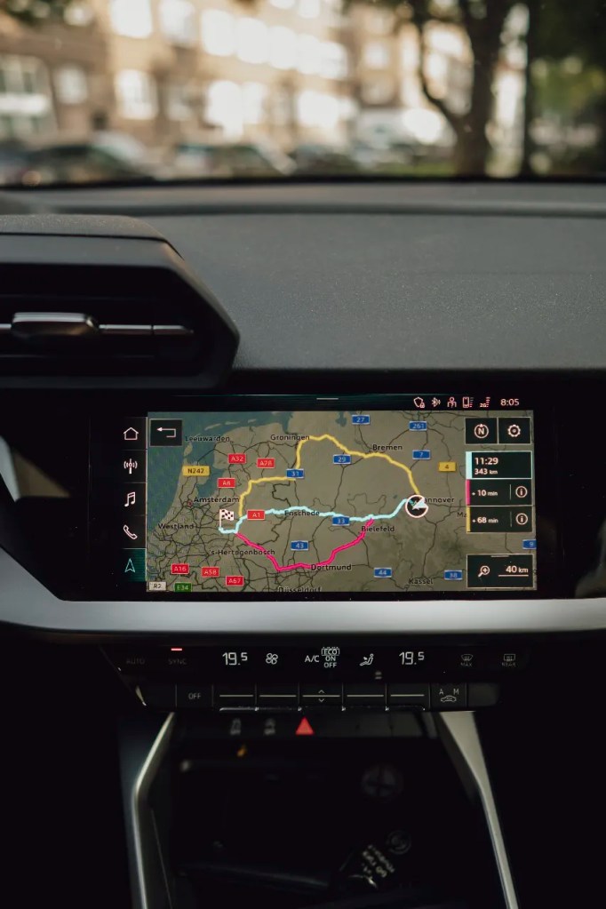 Navigation display showing route from Hanover to Ederveen at the start of the Arknight Shard Light and Relic provenance journey.